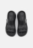 Крокс шлепанці Чорні crocs classic crush - heeled mules black