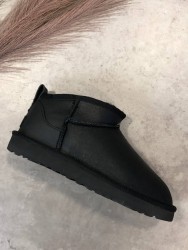 Угг Ультра Міні Чорні Шкіряні UGG Classic Ultra Mini Black Leather 