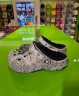 Крокс Бая Сірі з Хутром Бандана Crocs Baya Printed Lined Clog Bandana